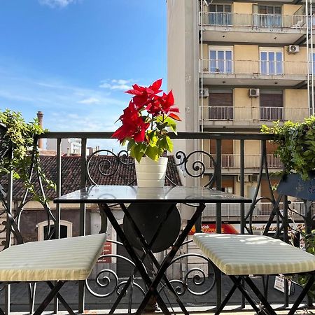 Persefone Apartment Catania Bagian luar foto