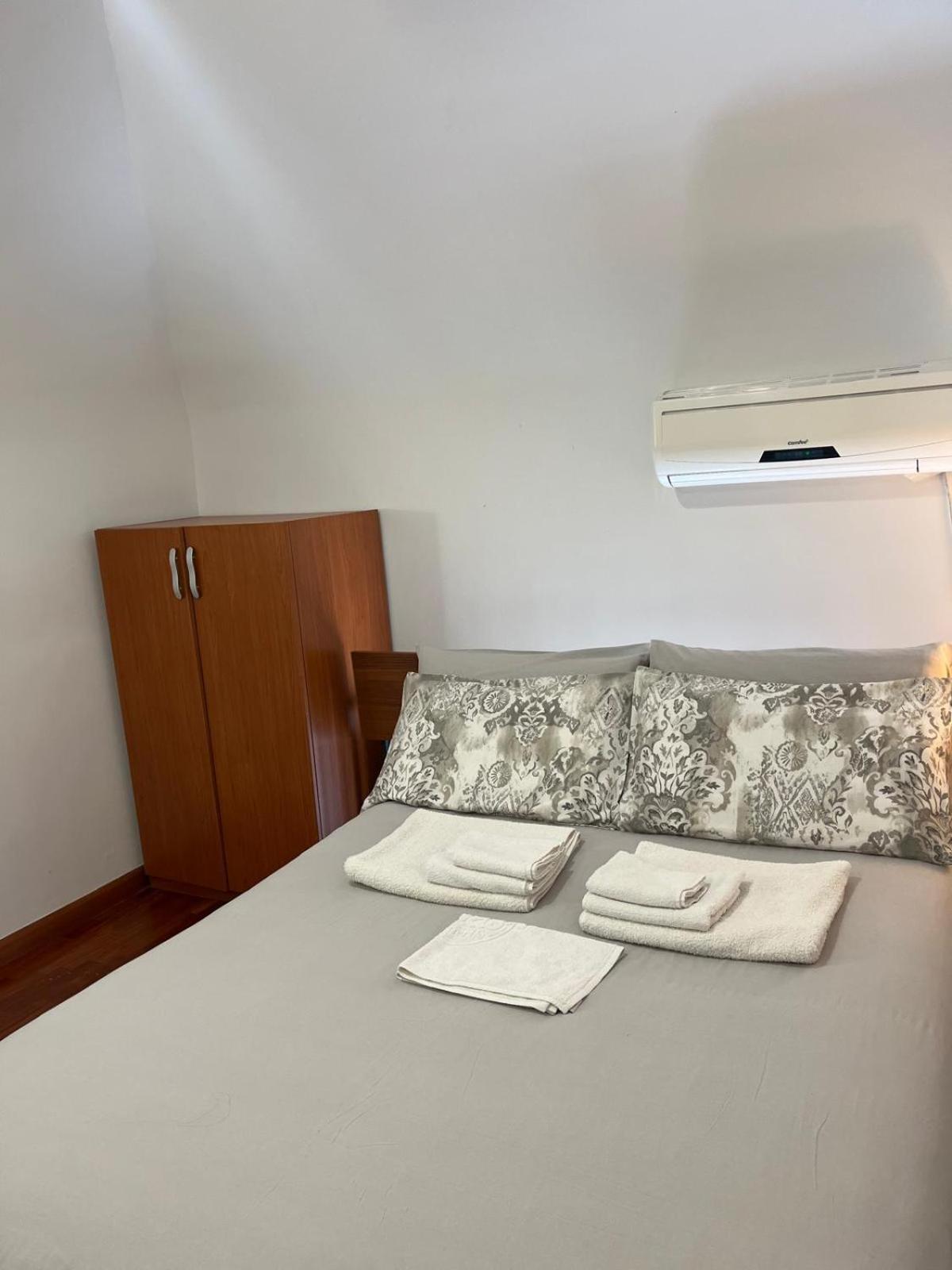 Persefone Apartment Catania Bagian luar foto